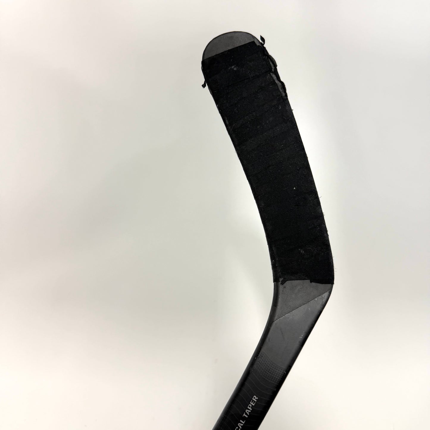Used Left CCM Ribcor Trigger 8 Pro | 70 Flex P28 Curve Grip | AB936