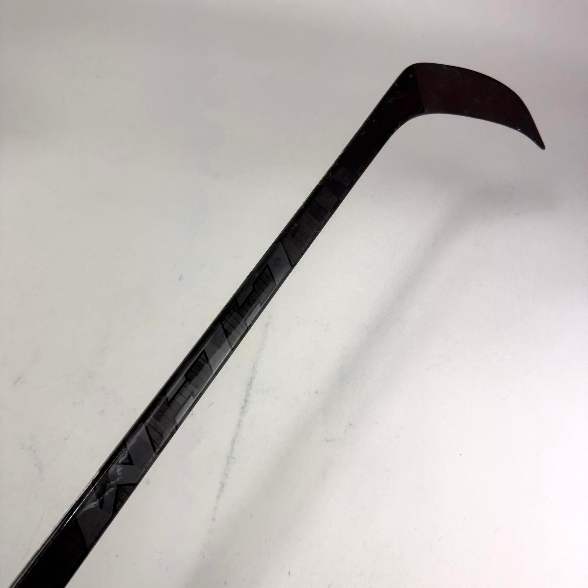 Used Left CCM Ribcor Trigger 6 Pro | 85 Flex P28M Grip | Cirelli | J450 - Top Flight Hockey
