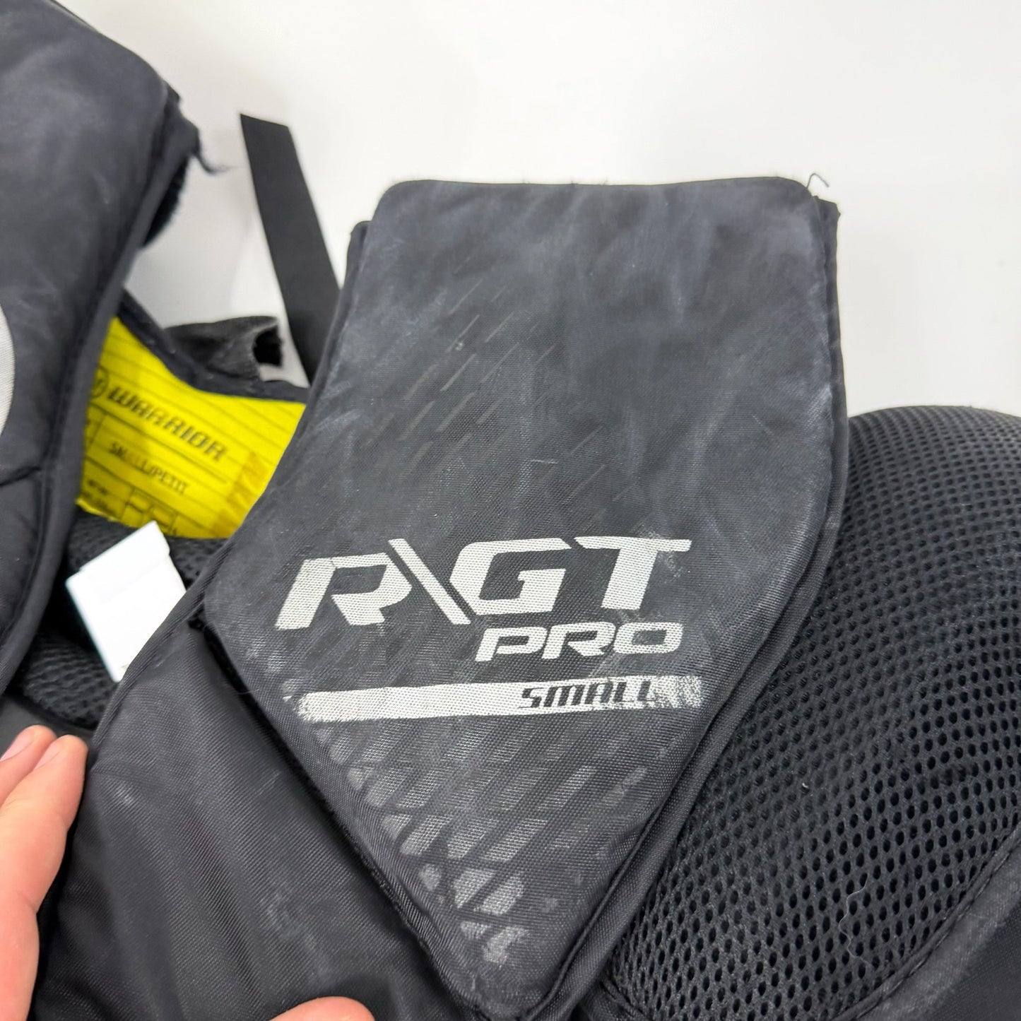Used Warrior Ritual GT Pro Goalie Chest Protector | Senior Small | AB530