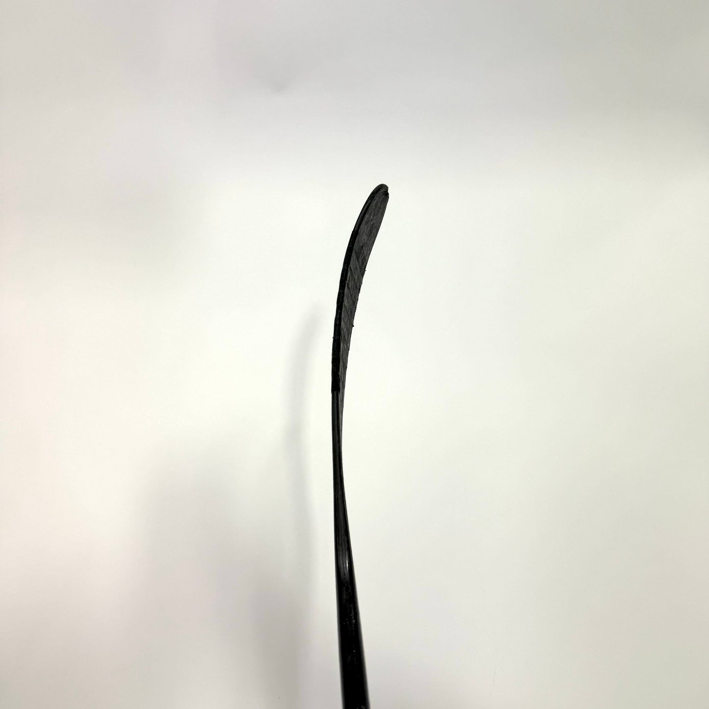 Used Left Purple Bauer Flylite | 82 Flex P28M Curve Grip | BH435 - Top Flight Hockey