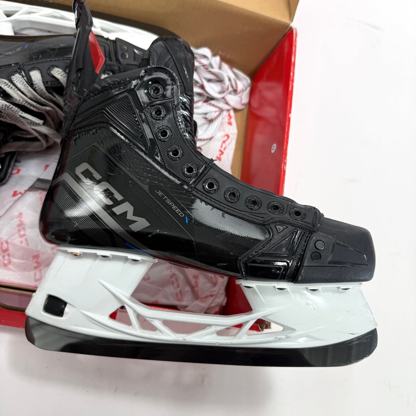 Used Black CCM Jetspeed FT690 Skates | Size 7.5 R | #A18 - Top Flight Hockey