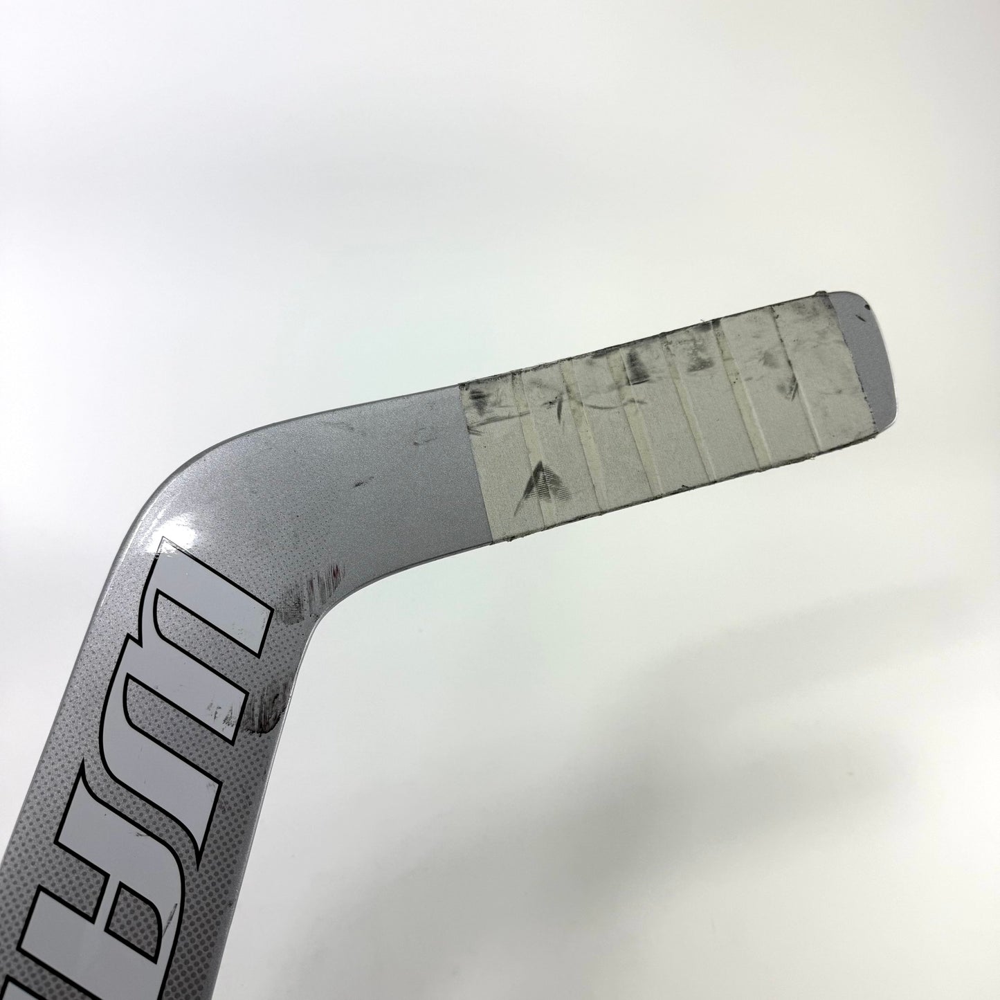 Used Full Right Warrior Ritual V2Pro+ Goalie Stick | P31 Curve 26" Paddle | Saville | K58