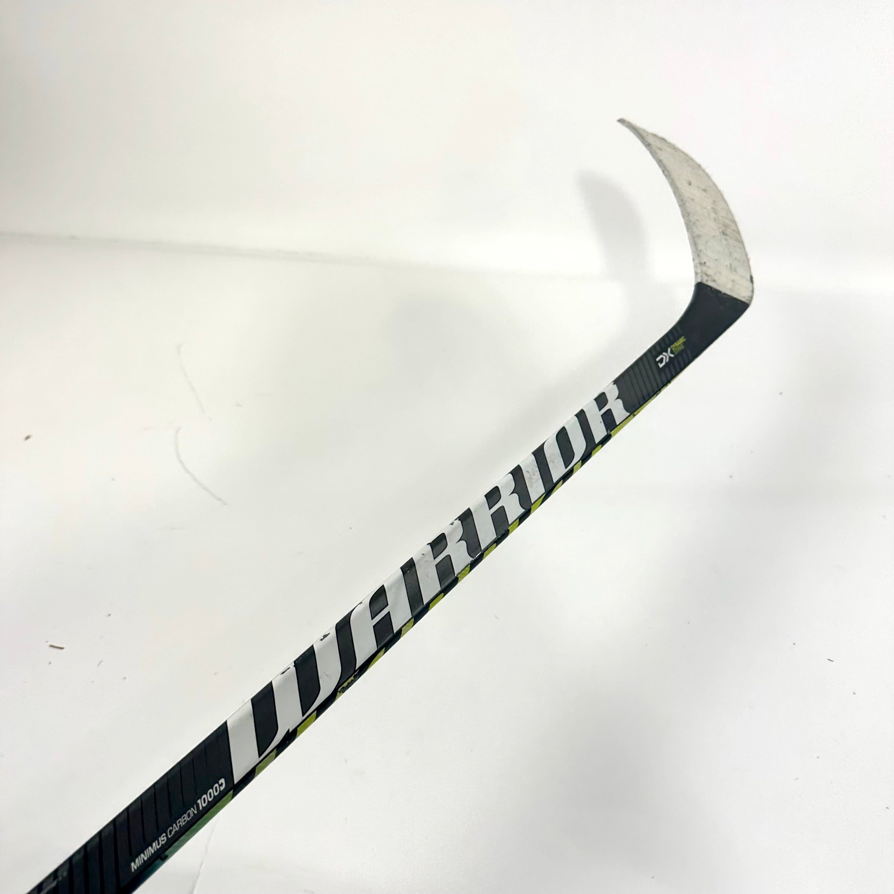 Used Right Handed Warrior Alpha DX Pro Team | P28 Curve | 100 Flex | Grip | A1036