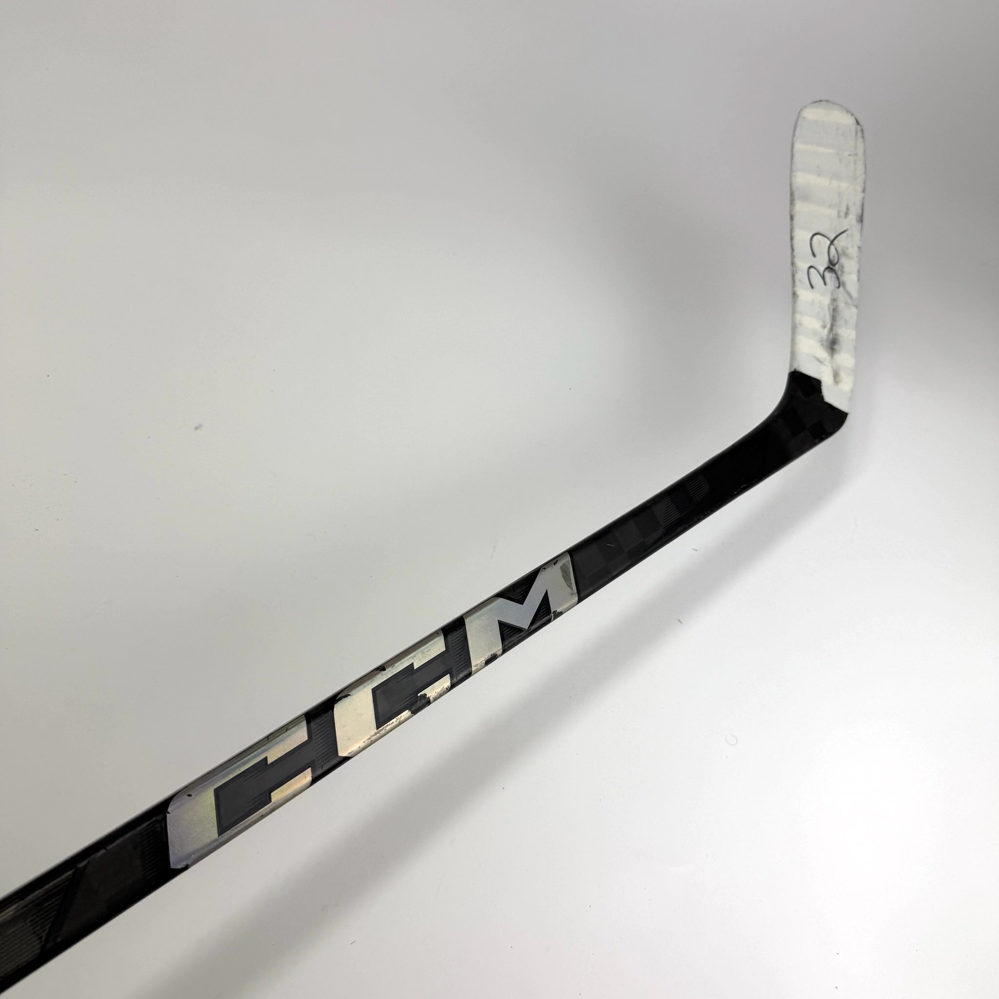 Used Left Black Jetspeed FT7 Pro | 65 Flex P92 Curve Grip | F411 - Top Flight Hockey