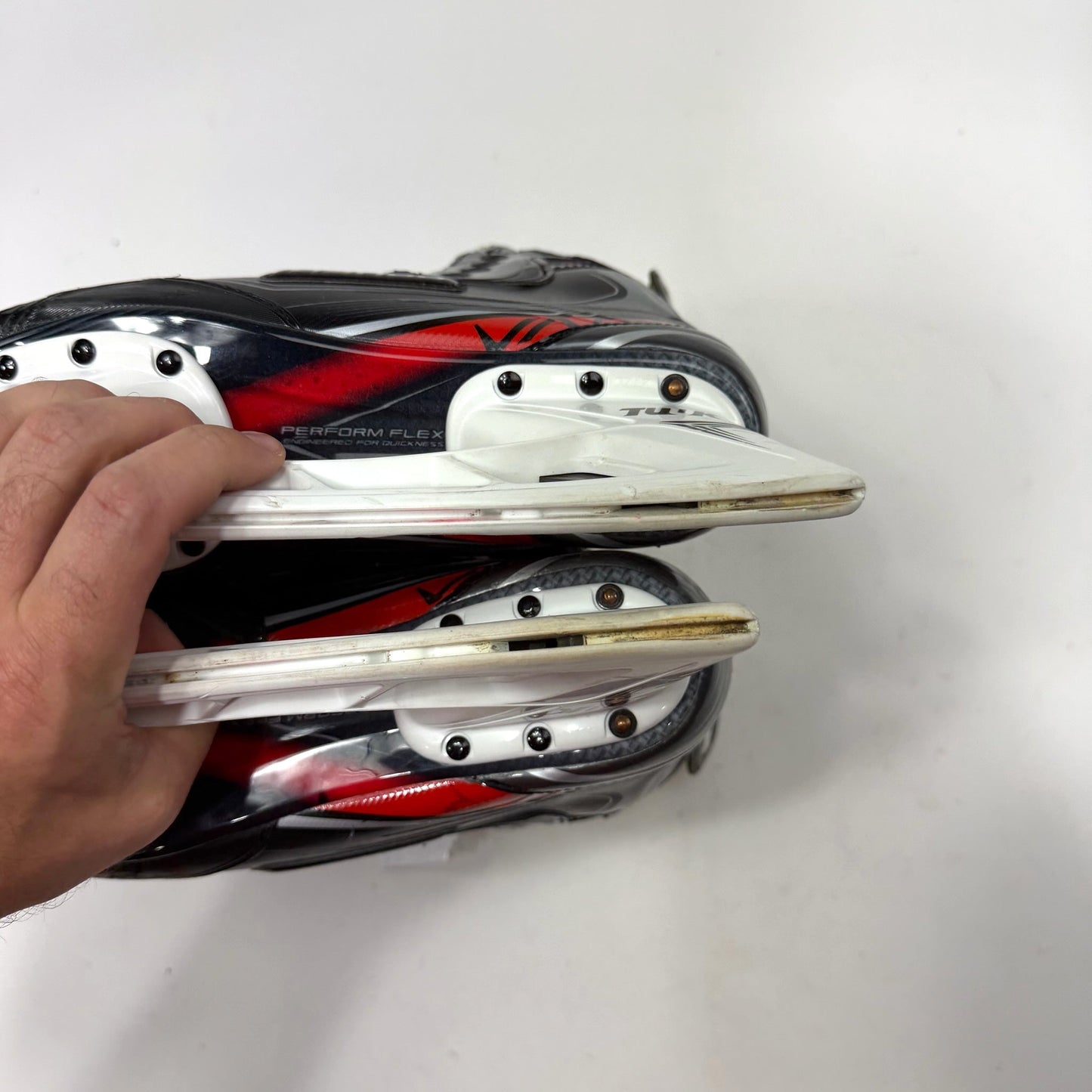 Used Bauer Vapor X2.9 Skates | Size 8 Fit 2 | AB686