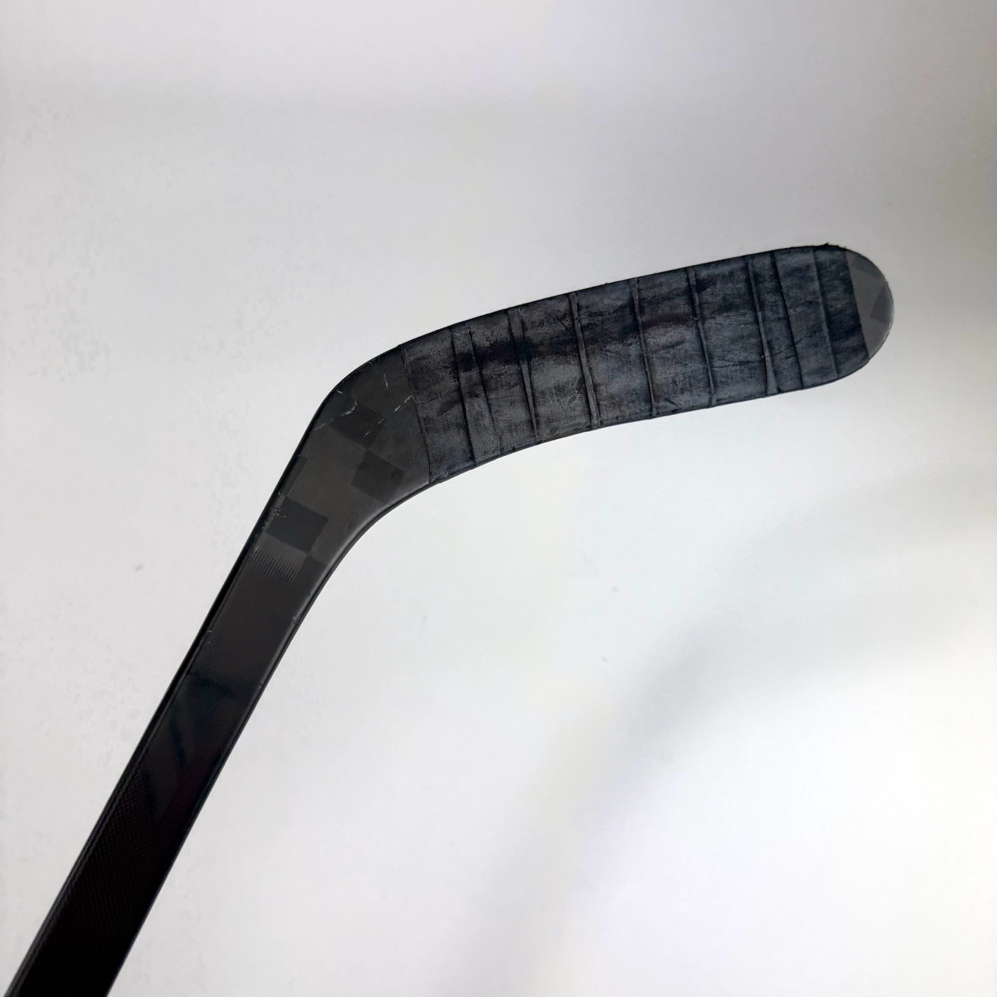 Used Right CCM Tacks XF Pro | 85 Flex Mackinnon Pro Curve Grip | F312 - Top Flight Hockey