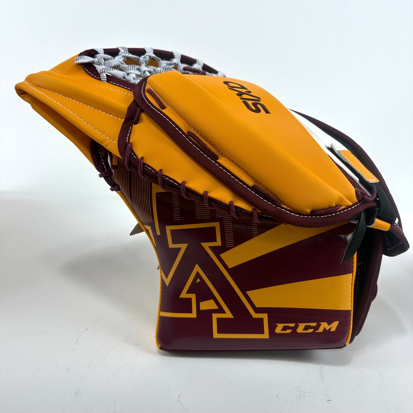 New Pro Return Regular CCM Axis Glove | 600 break - University of Minnesota Womens - Top Flight Hockey
