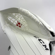 Brand New All White CCM Eflex 5 Goalie Glove - 600 Break