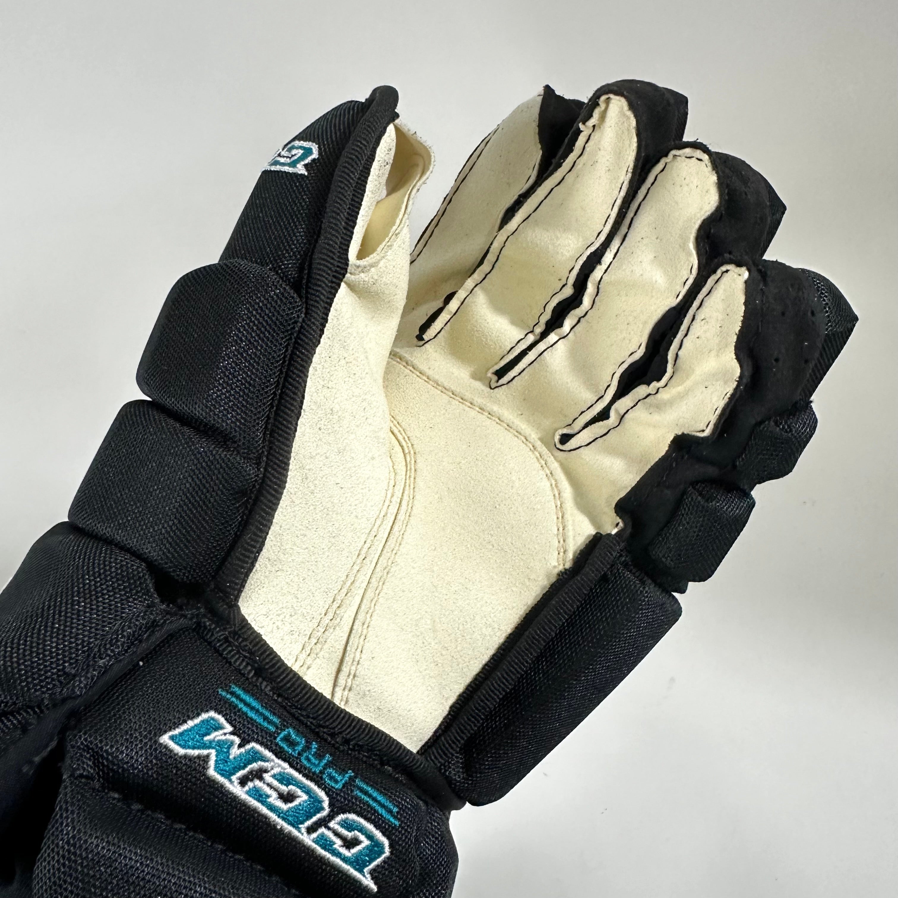 Brand New Black/Teal CCM HGTKPP Gloves 15" San Jose Sharks