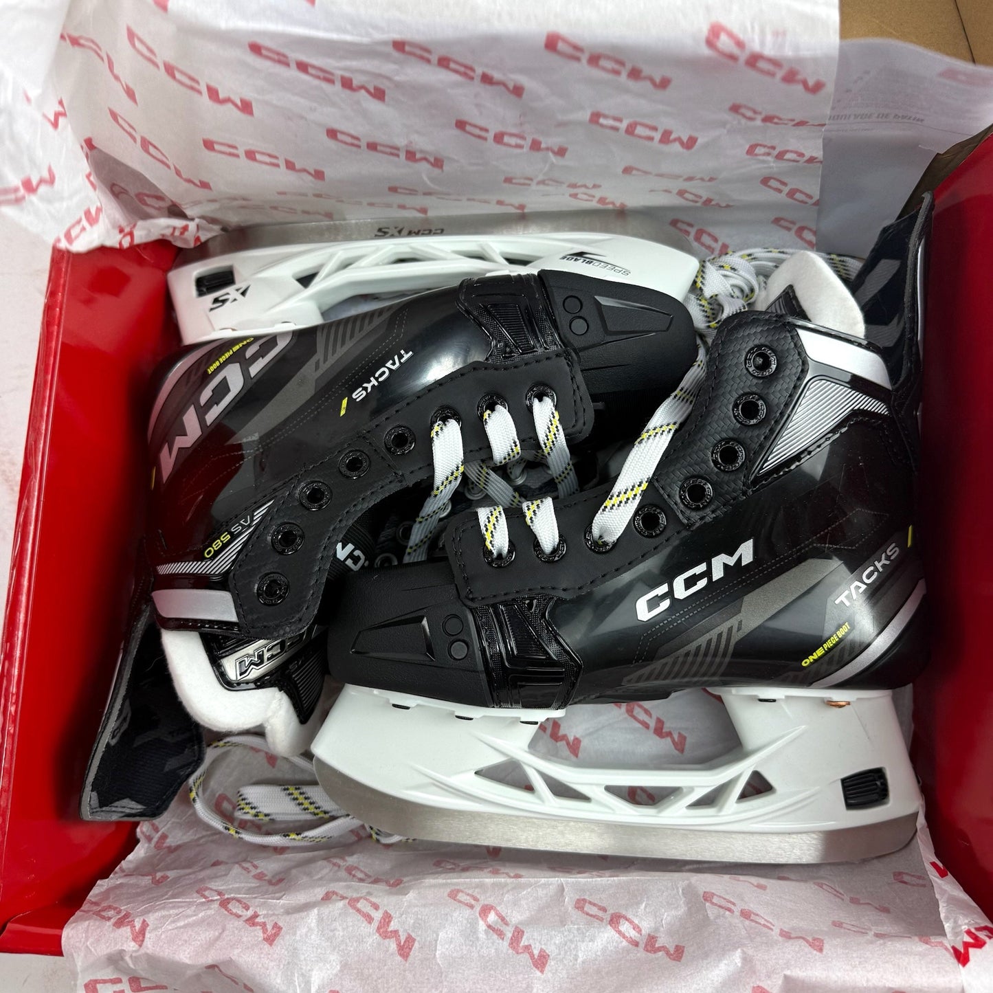 New CCM Tacks AS580 Skates | Junior 1.5-2.5 Wide | F491 - Top Flight Hockey