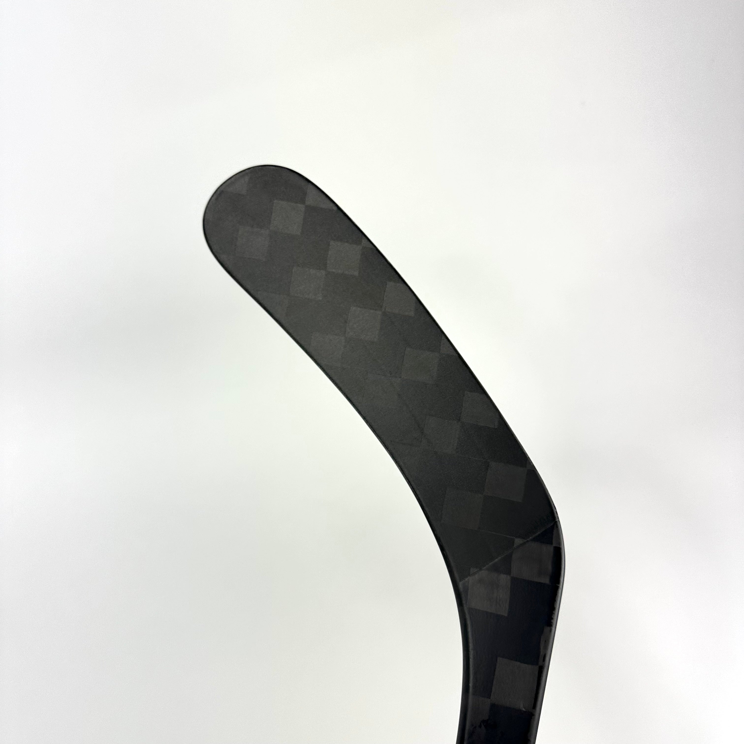 New Left CCM Ribcor Trigger 9 Pro | 80 Flex P90 Curve Grip | Gauthier | L140