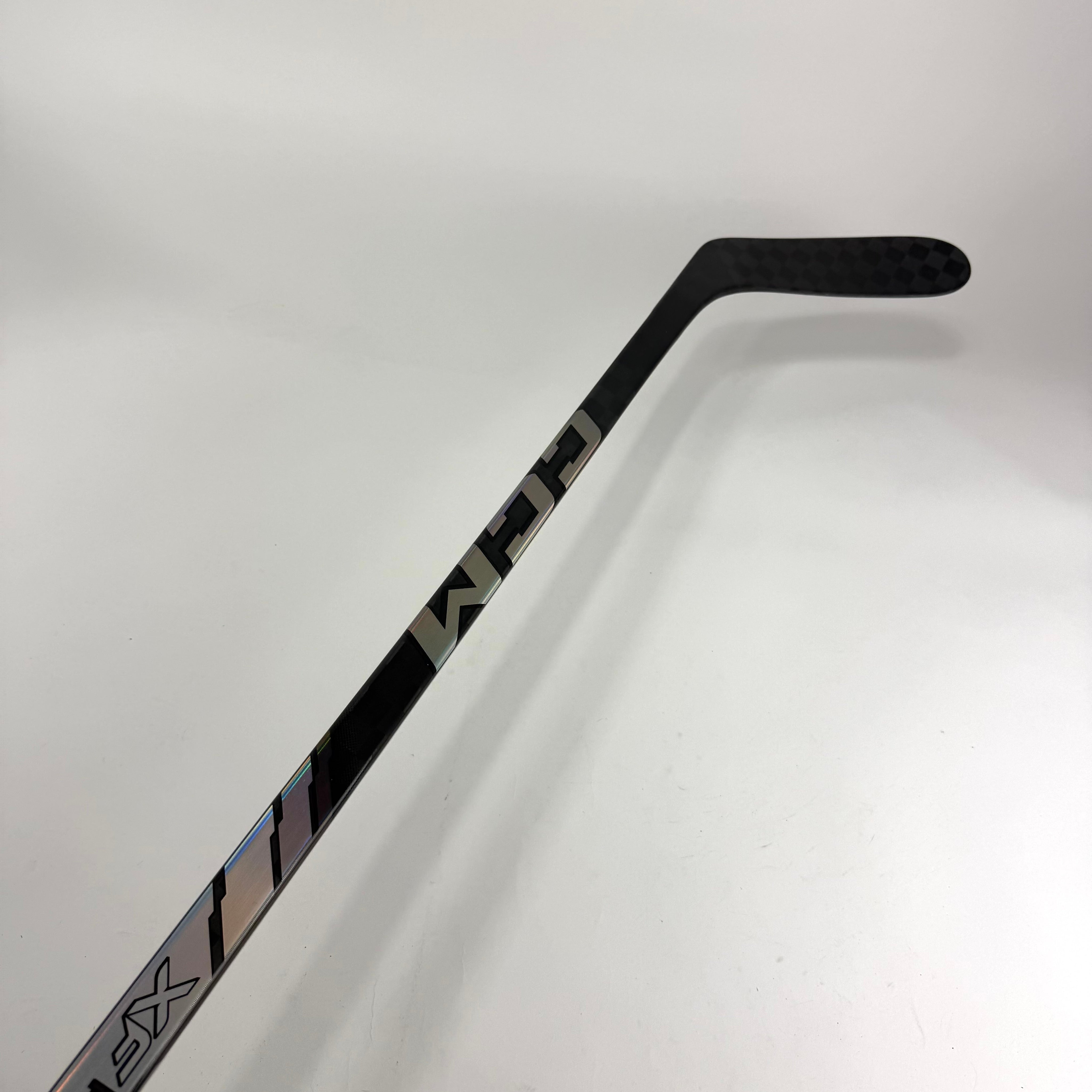 New Right CCM Tacks XF Pro | 85 Flex P28M Curve Grip | E783 - Top Flight Hockey