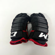 Used Chicago Blackhawks CCM HG97 14" Gloves | L300