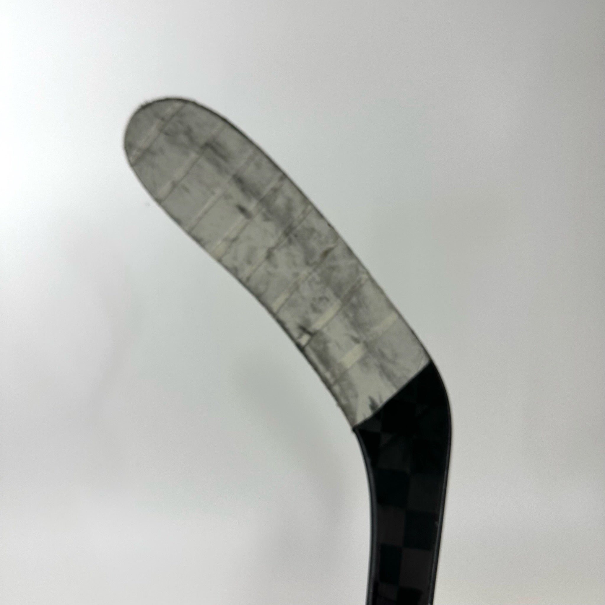 Used Left Handed CCM Ribcor Trigger 6 Pro 80 flex P28 Curve Grip | Q743