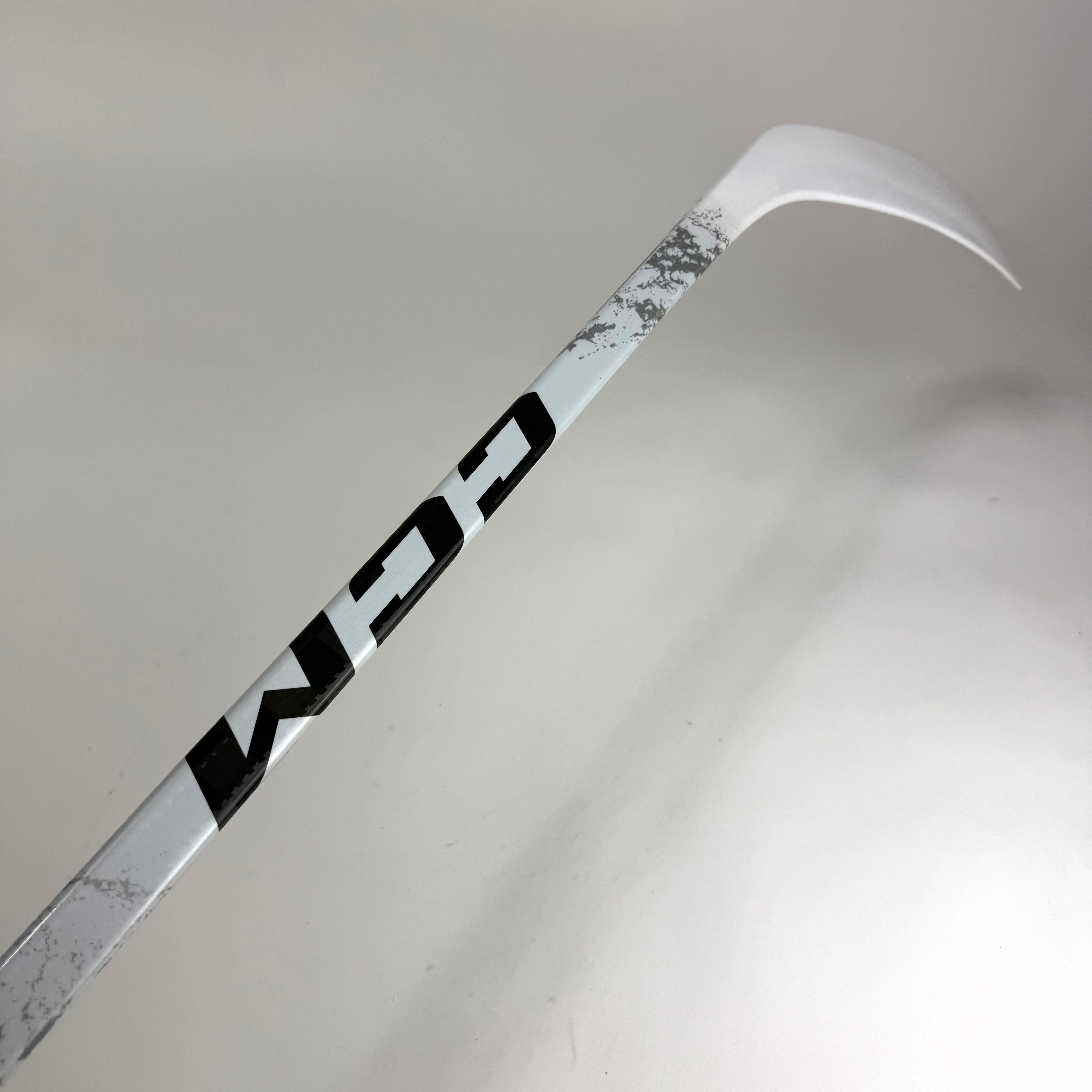 New Left White CCM Ribcor Trigger 9 Pro | 85 Flex P28 Curve Grip | E786 - Top Flight Hockey