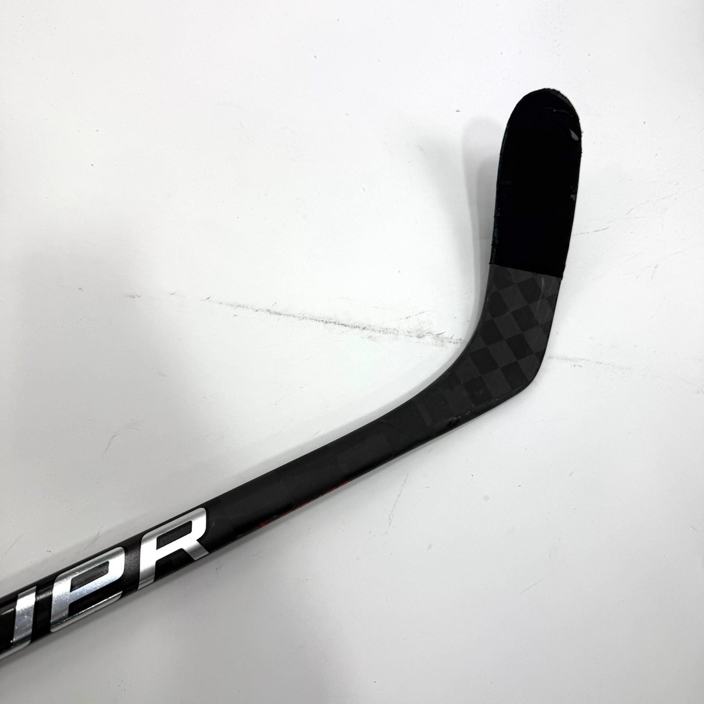 Used Left Red Bauer Vapor Hyperlite 2 | 87 Flex P28 Curve Grip | Ilya Mikheyev | BH191 - Top Flight Hockey