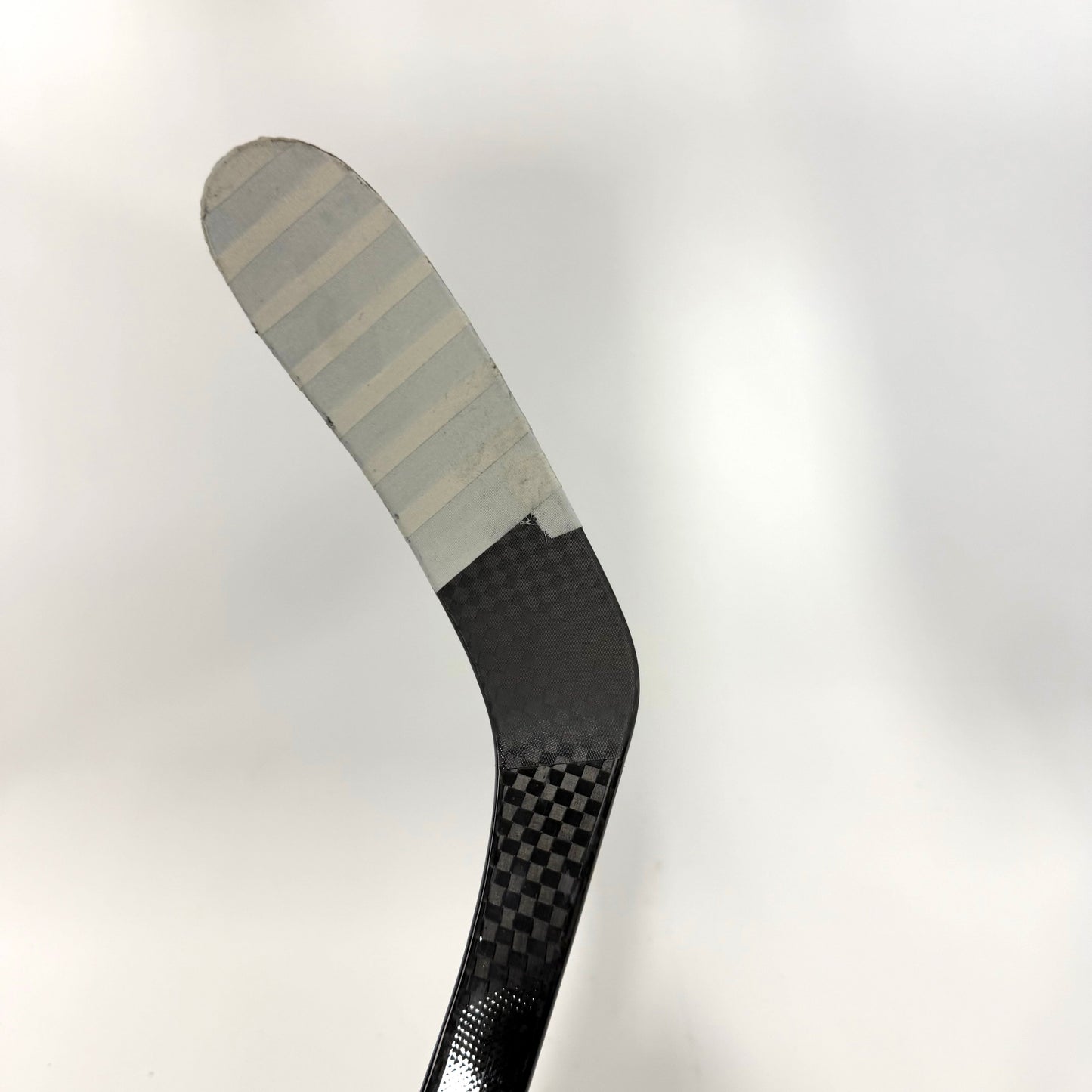 Used Left Warrior Alpha LX3 | 85 Flex W28 Curve Grip | AB904