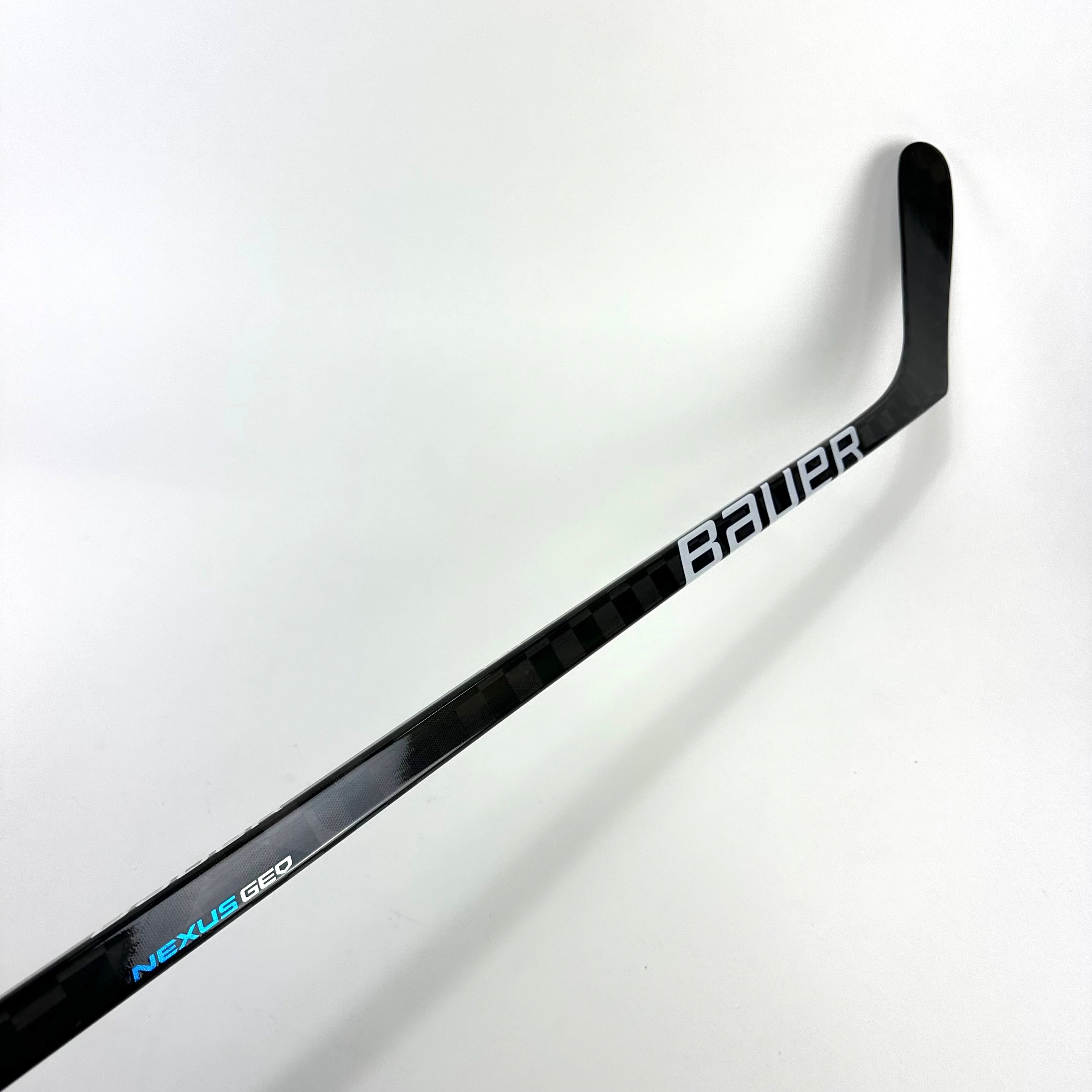 New Left Blue Bauer Nexus Geo | 117 Flex Heel Curve Grip | Patrick Maroon | TBL354