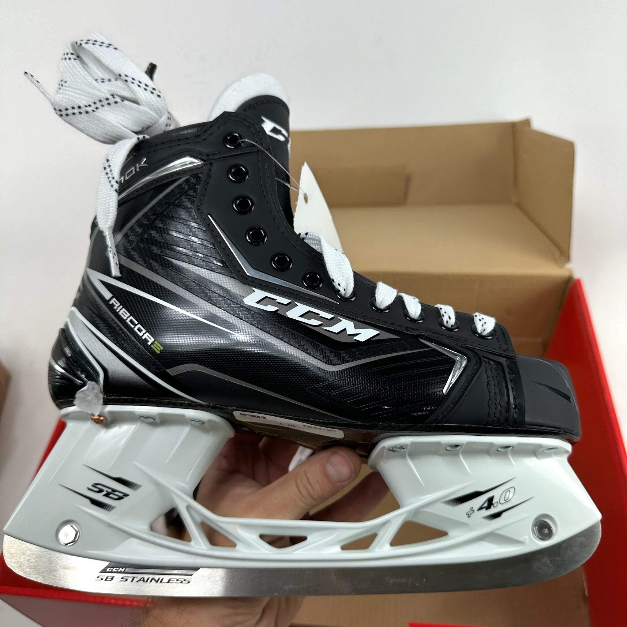 New CCM Ribcor 70K Skates | Size 9 | M256