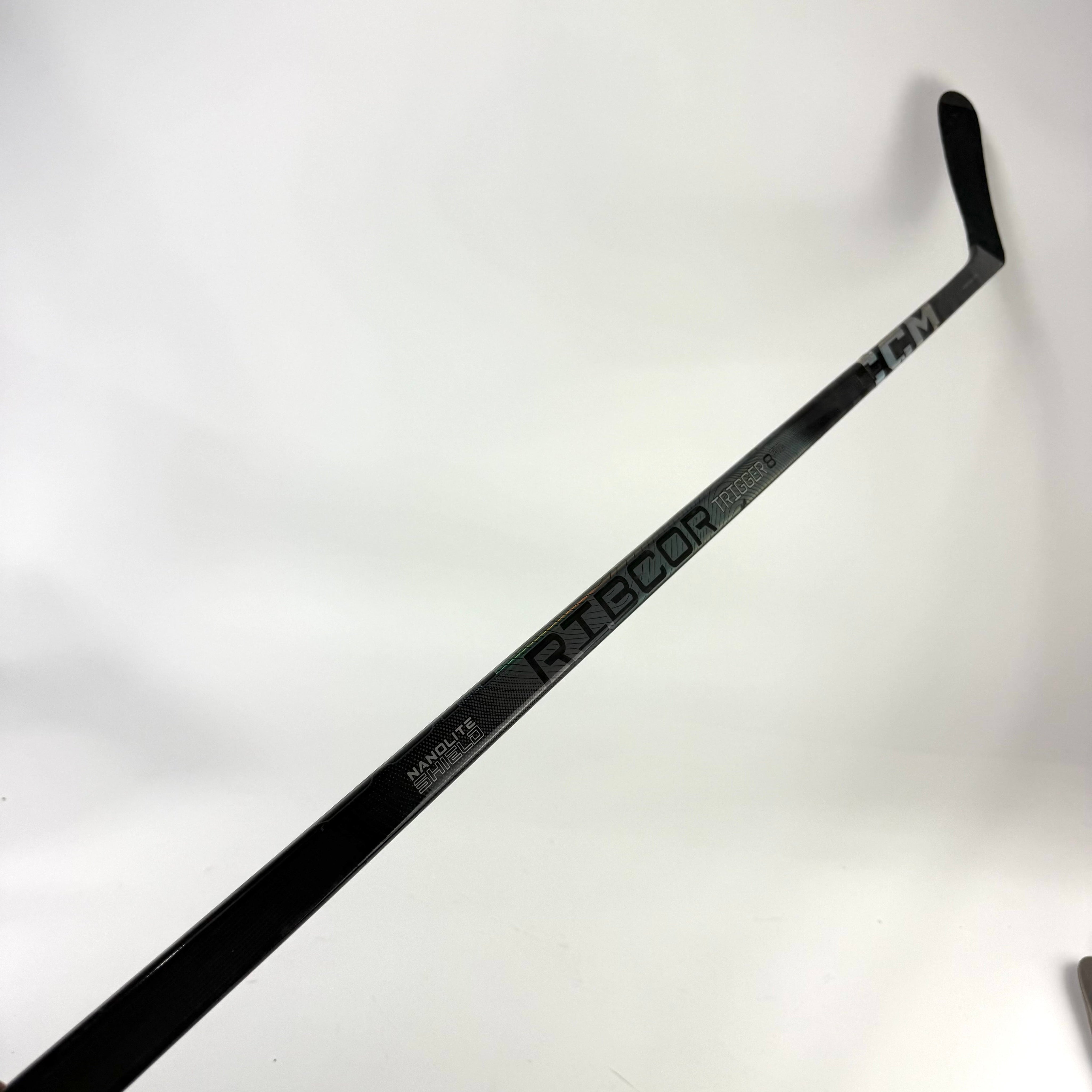 Repaired Left CCM Ribcor Trigger 8 Pro | 80 Flex P92M Curve Grip | R17 - Top Flight Hockey