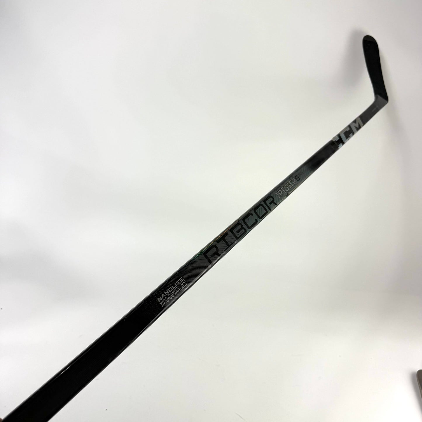 Repaired Left CCM Ribcor Trigger 8 Pro | 80 Flex P92M Curve Grip | R17