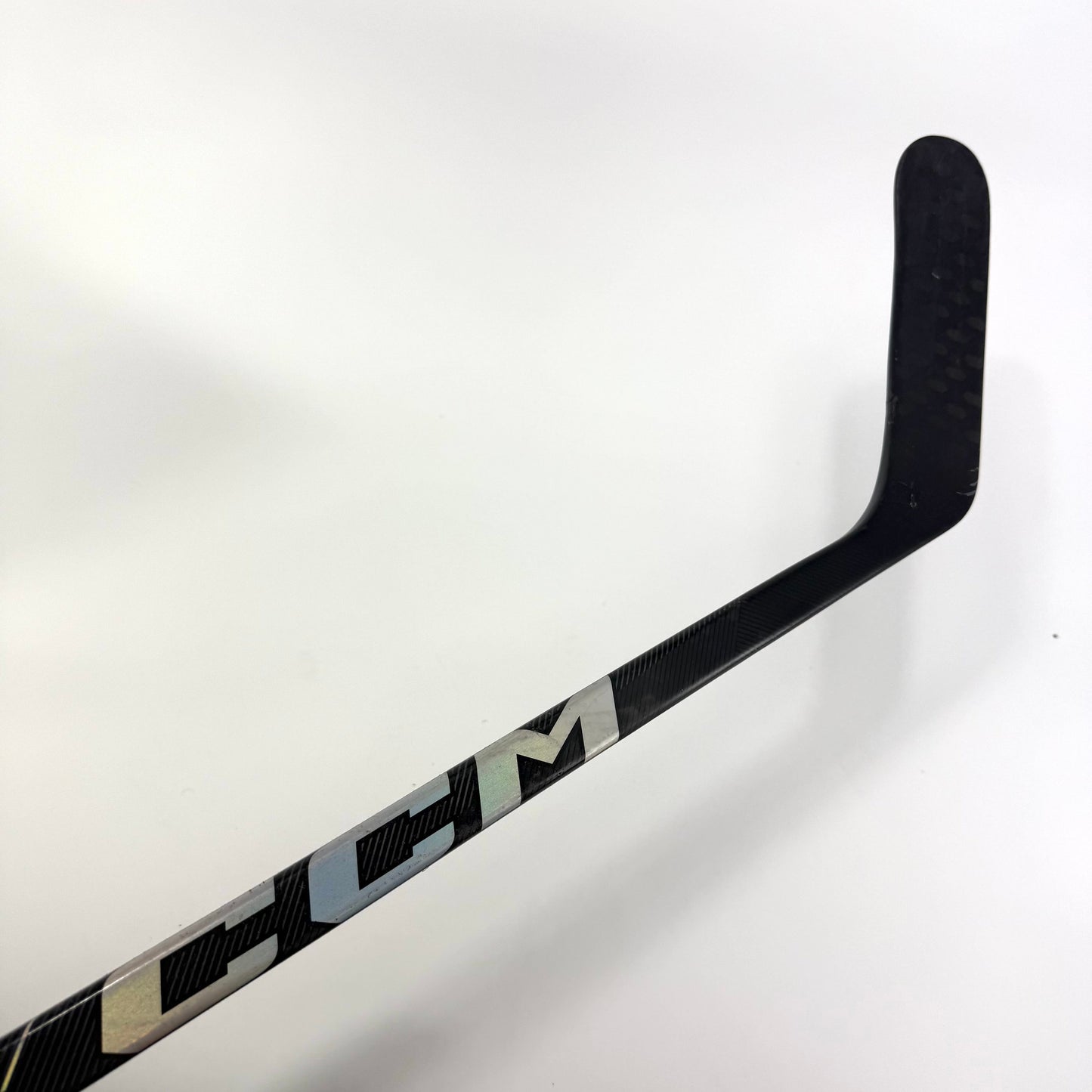 Broken Caleb Jones CCM Tacks ASV Pro | CH29
