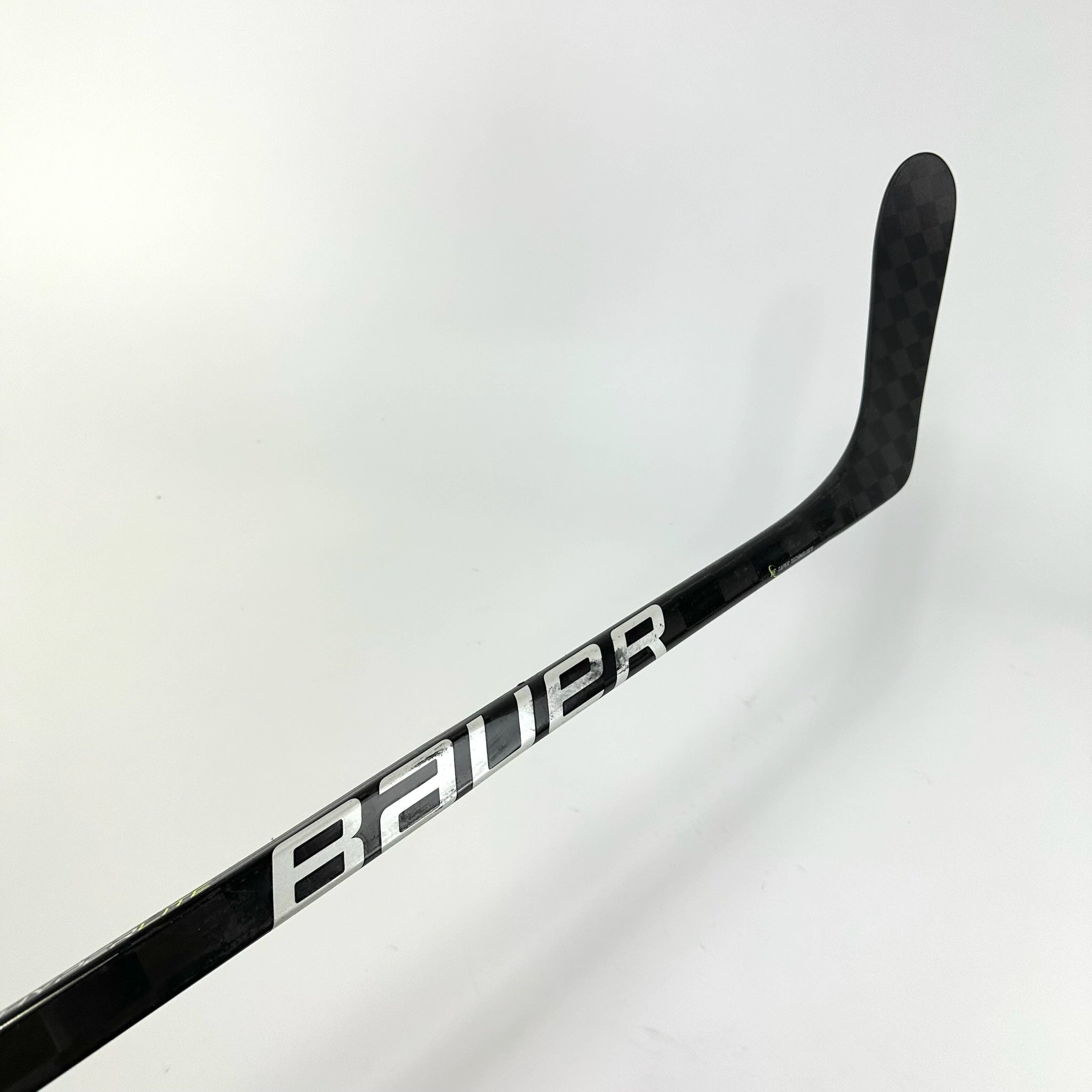 New Left Silver Bauer Vapor Hyperlite | 87 Flex P28 Curve Grip | Cirelli | K147