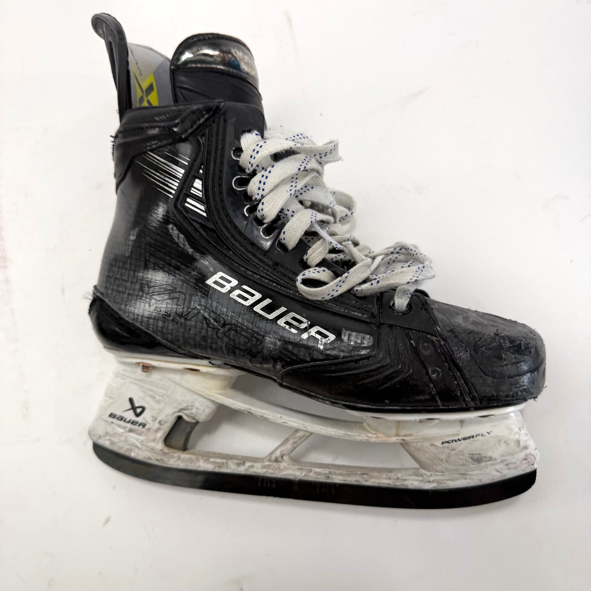 Used Black Bauer Vapor Hyperlite 2 Skates | Size 4.5 D | BH489 - Top Flight Hockey