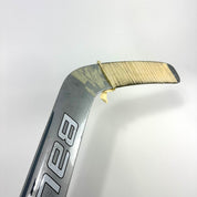 Used Regular Bauer Reactor 5000 Stick | 28.5" Paddle | P30 Curve Grip | G74