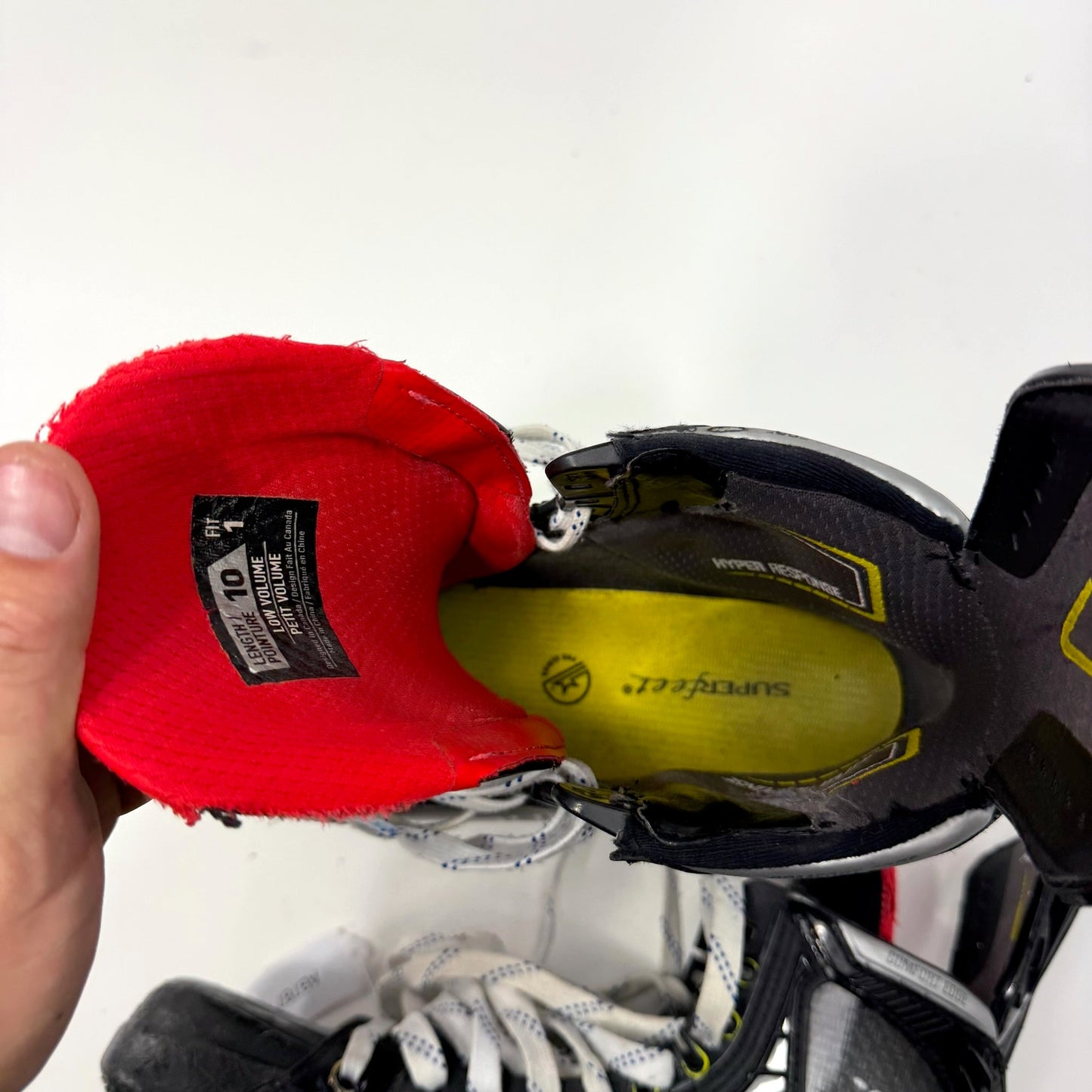 Used Bauer Vapor Hyperlite Skates | Size 10 Fit 1 | AB787
