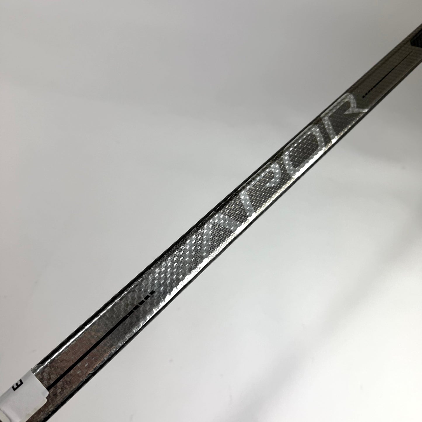 Used Left Silver Bauer Vapor Hyperlite | 77 Flex P92M Curve Grip | E757