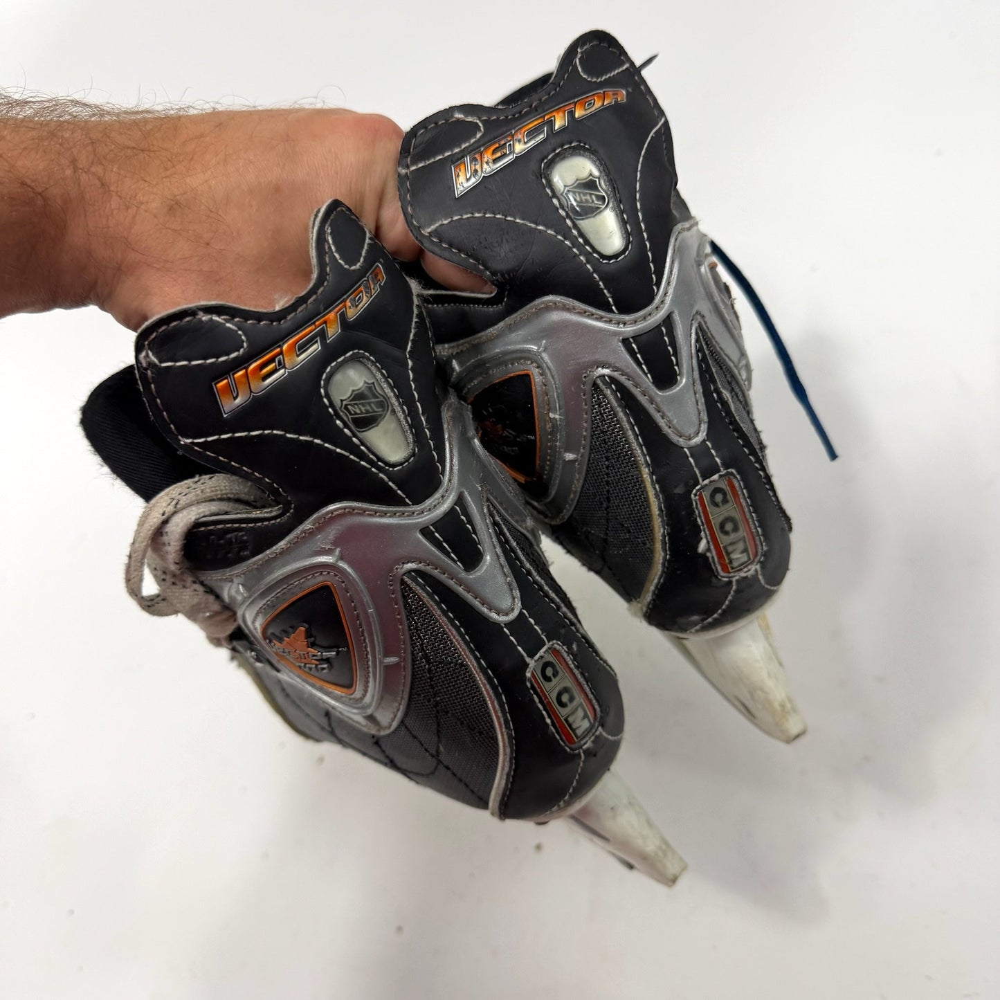 Used CCM Vector Pro Skates | Size 3 D | AB468
