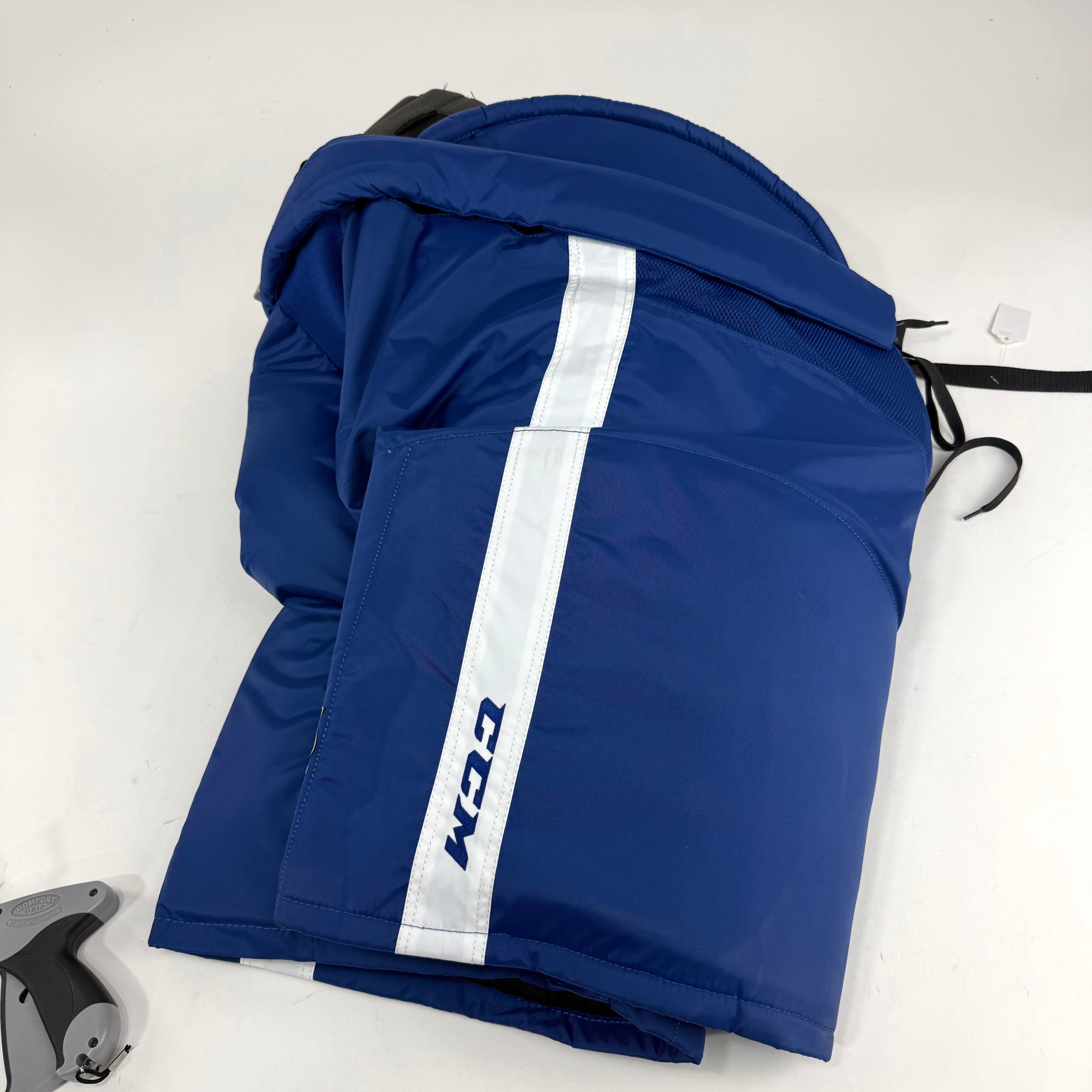 New Royal Toronto Maple Leafs CCM HP45X Pants | XL+2 | R560 - Top Flight Hockey