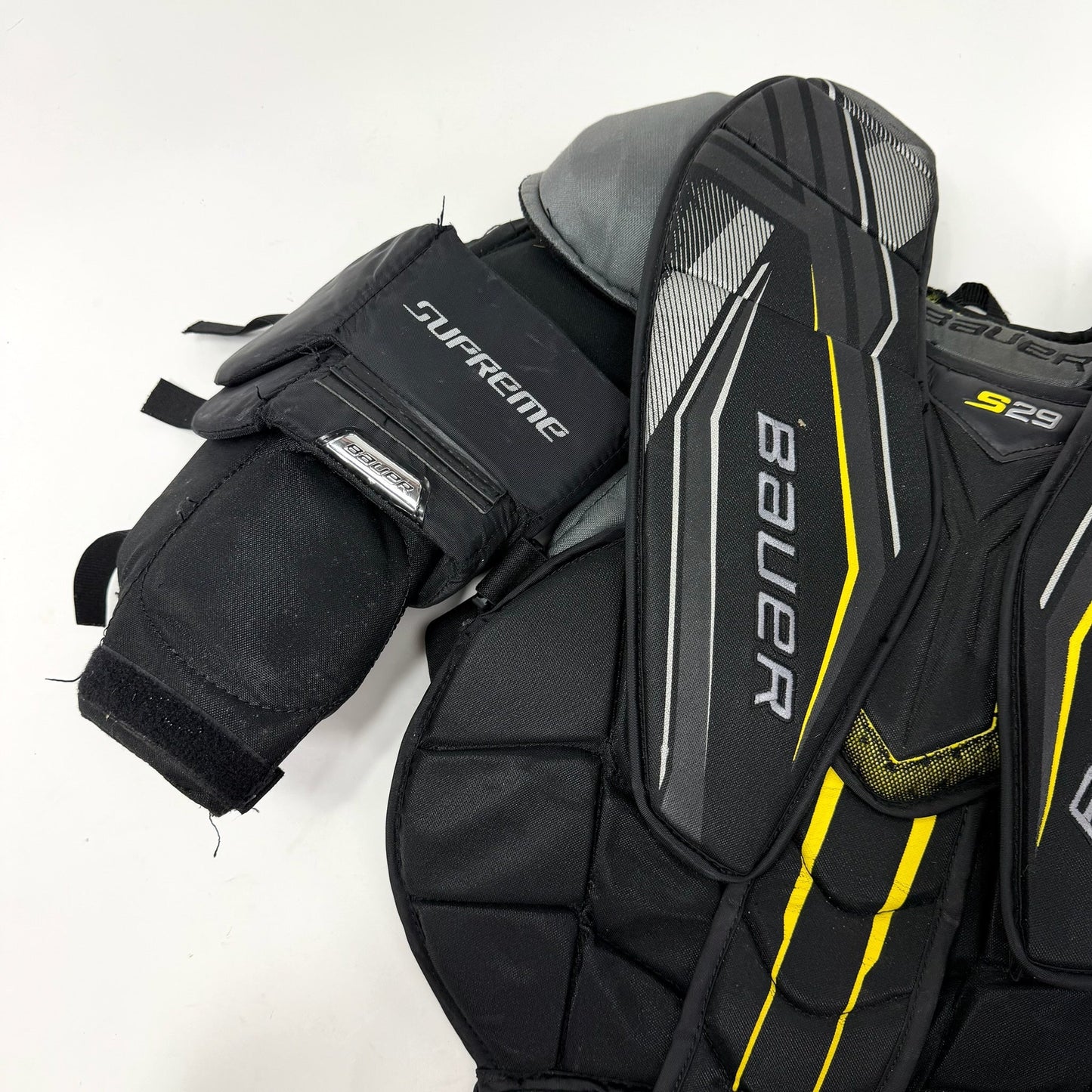 Used Bauer Supreme S29 Goalie Chest Protector | INT XL | AB481