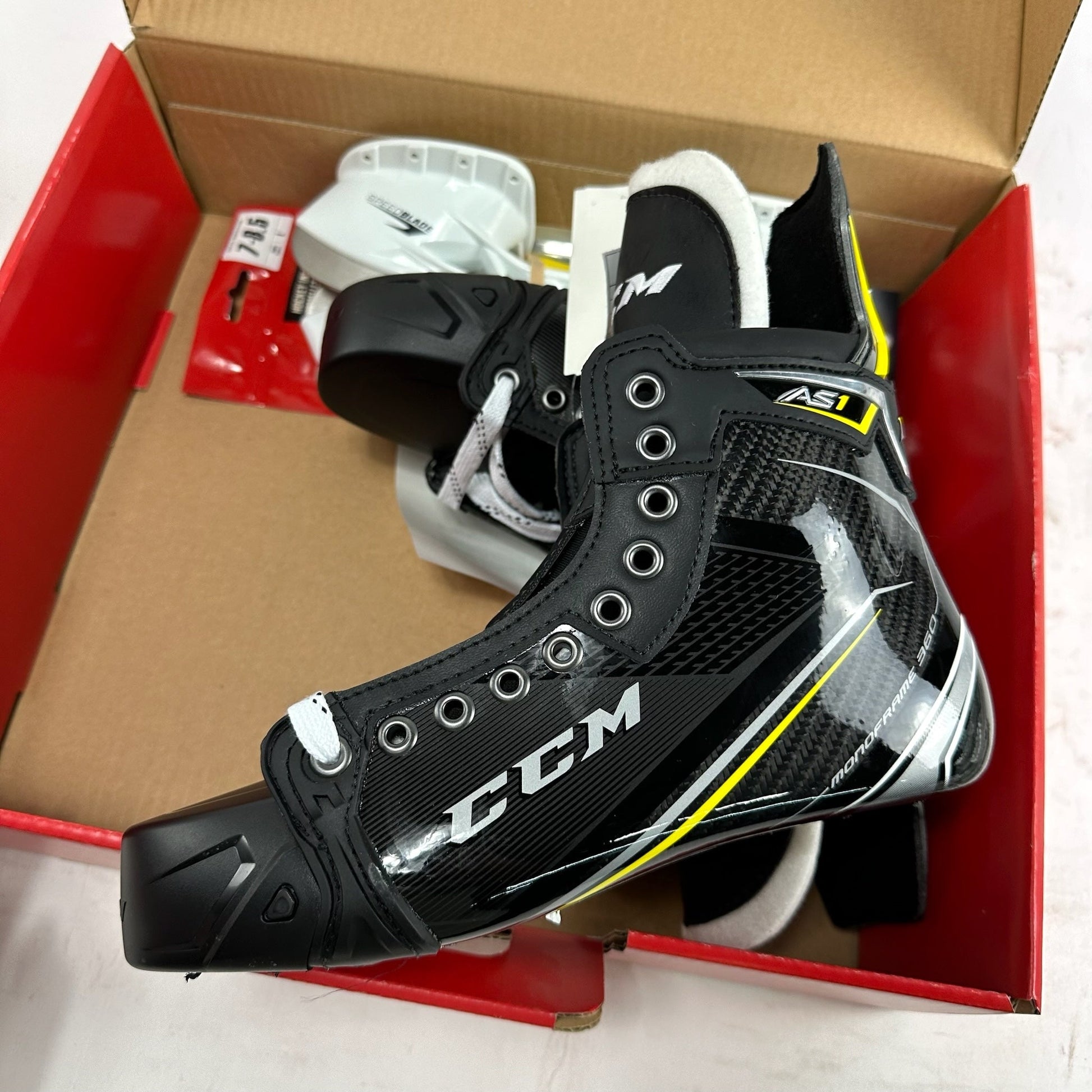 New CCM SuperTacks AS1 Skates | Size 8 D | M332 - Top Flight Hockey