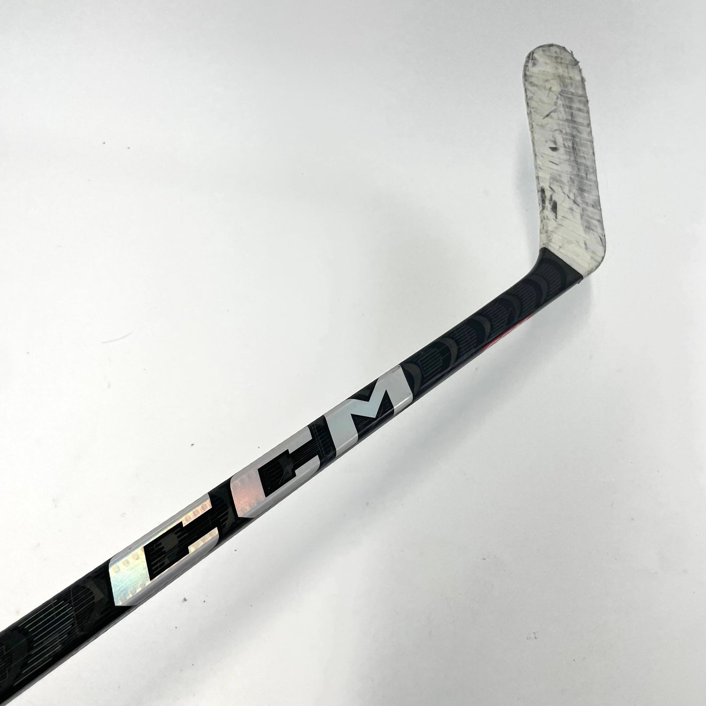Used Left Handed CCM Jetspeed FT5 Pro | 80 Flex | P28M Custom Curve | Grip | E206 - Top Flight Hockey