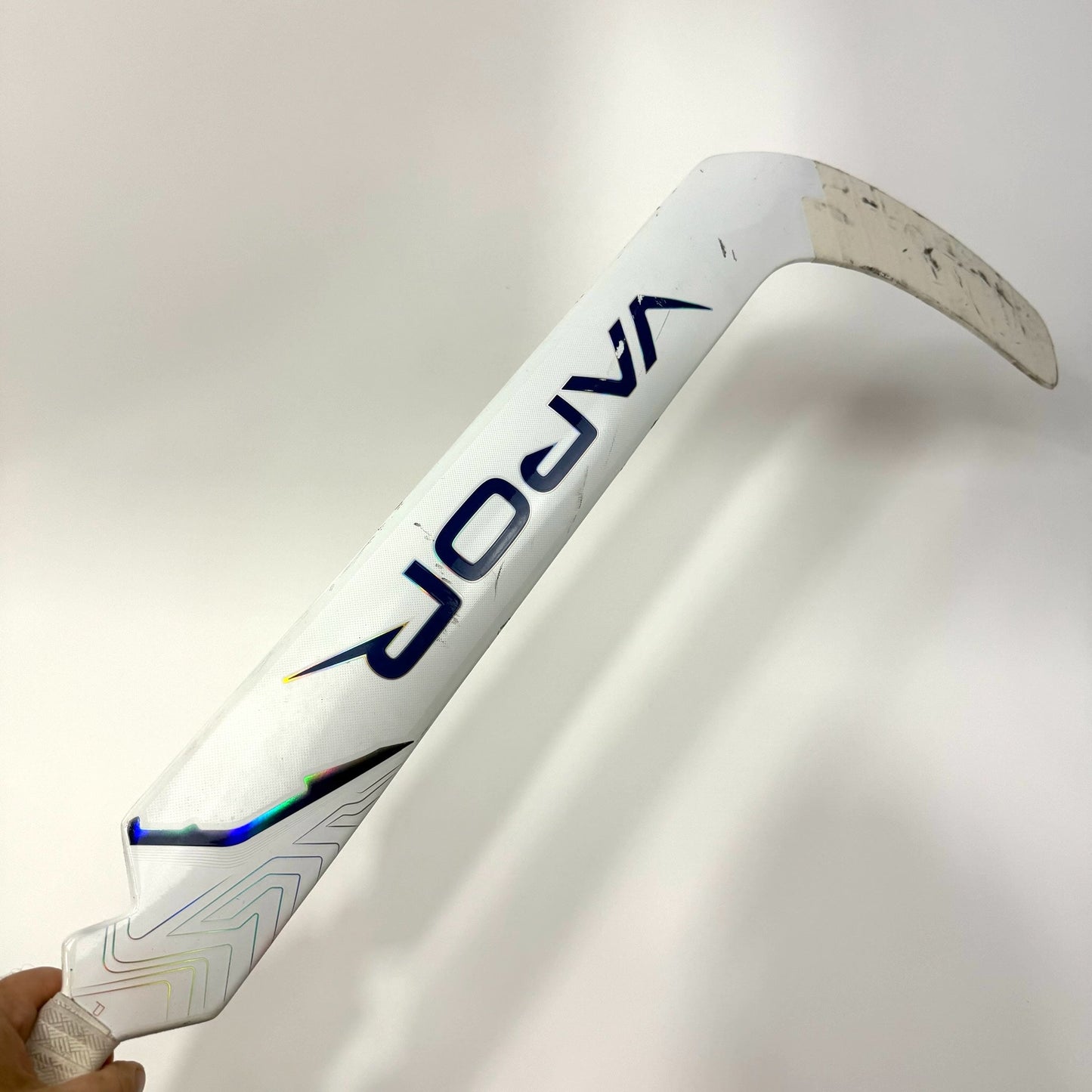 Used Regular White/Navy Bauer Vapor Flylite Goalie Stick | 25" Paddle Wedge Curve | J197