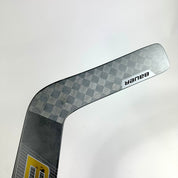 New Full Right Bauer Vapor Hyperlite Goalie Stick | 25" Paddle | P31 Curve | M655 - Top Flight Hockey