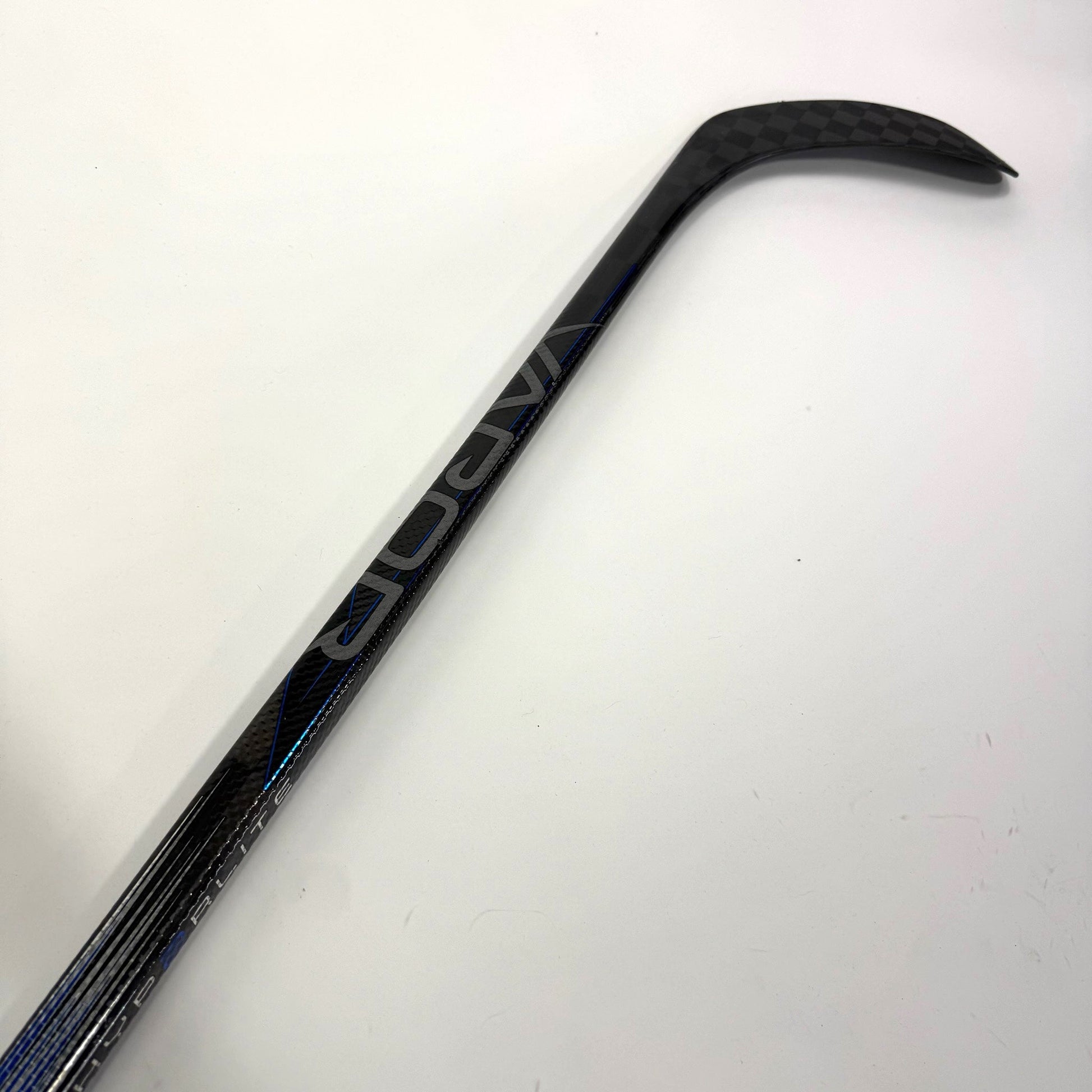 Used Left Blue Bauer Vapor Hyperlite 2 | 87 Flex P28 Curve Grip | BH514 - Top Flight Hockey