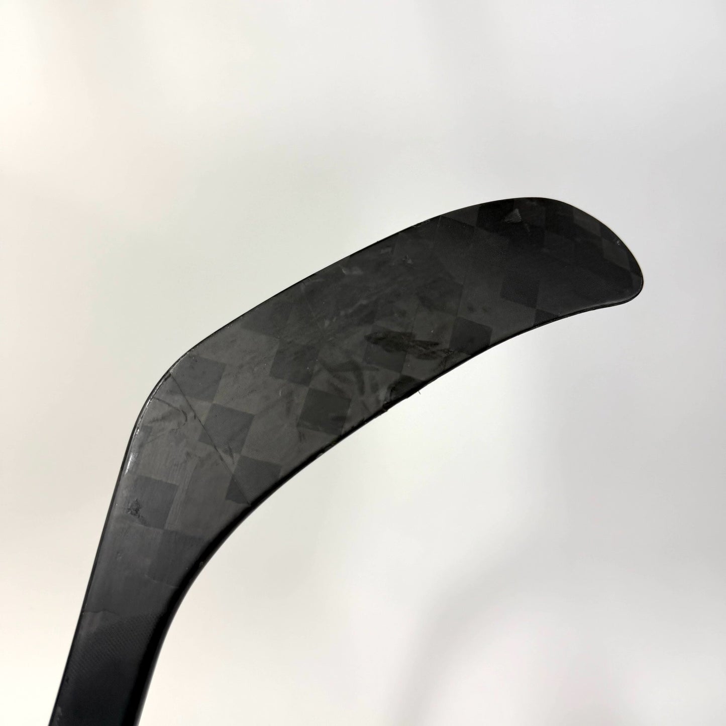 Used Left Black CCM Jetspeed FT8 Pro | 75 Flex P28M Curve Grip | AB981 - Top Flight Hockey