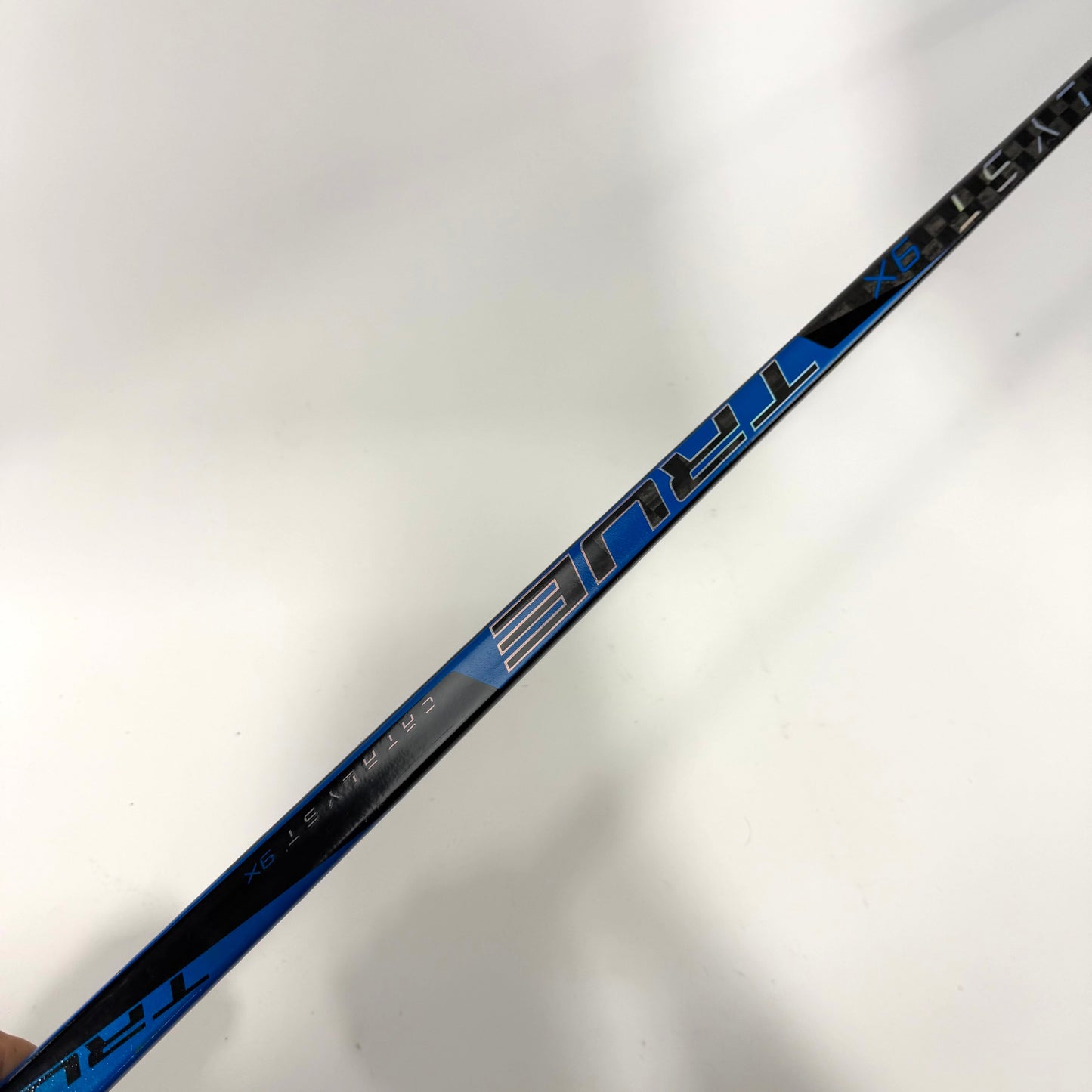 Used Right Blue True Catalyst 9X | 80 Flex P92 Curve Grip | AB958