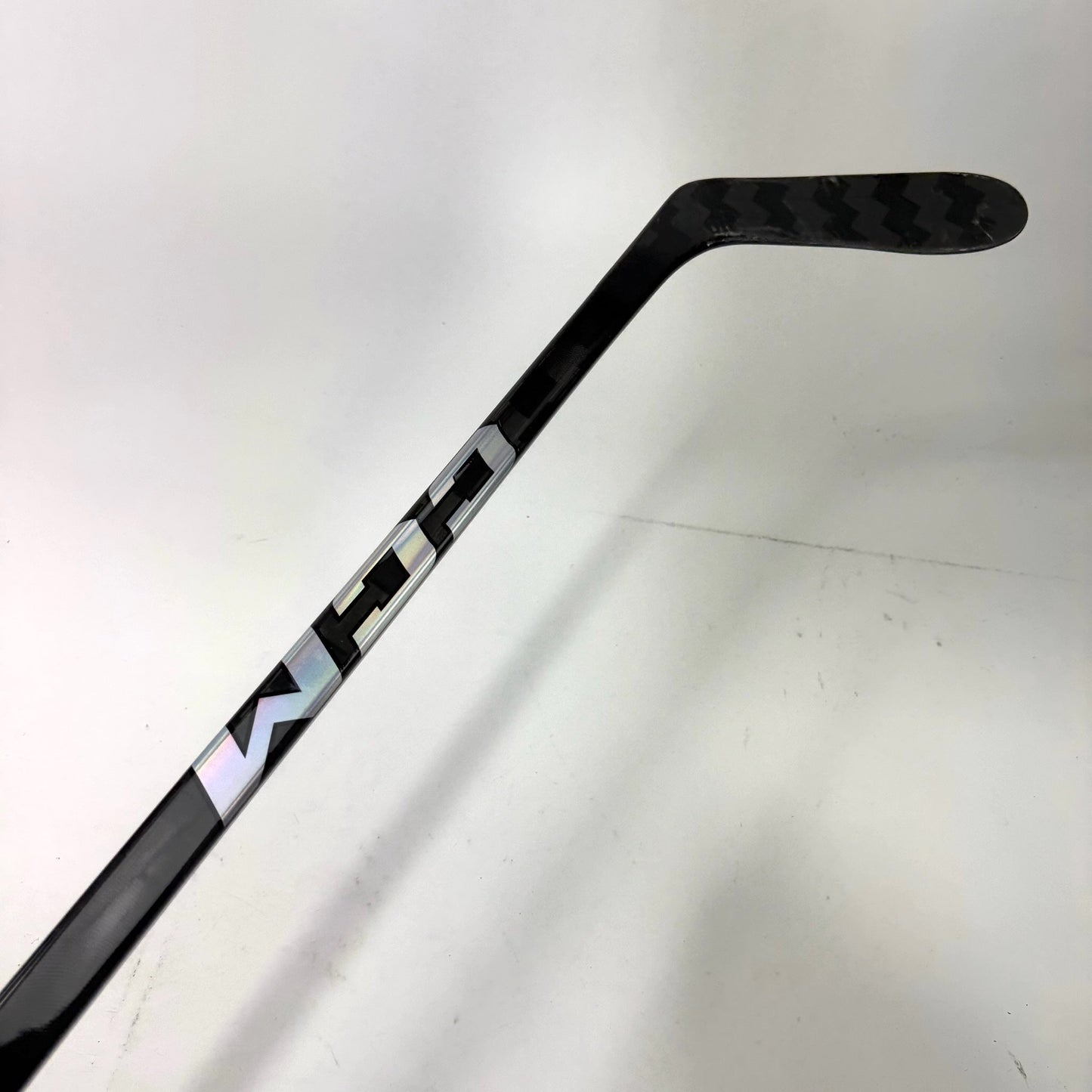 New Right Black CCM Jetspeed FT8 Pro | 55 Flex P28 Curve Non Grip | J225