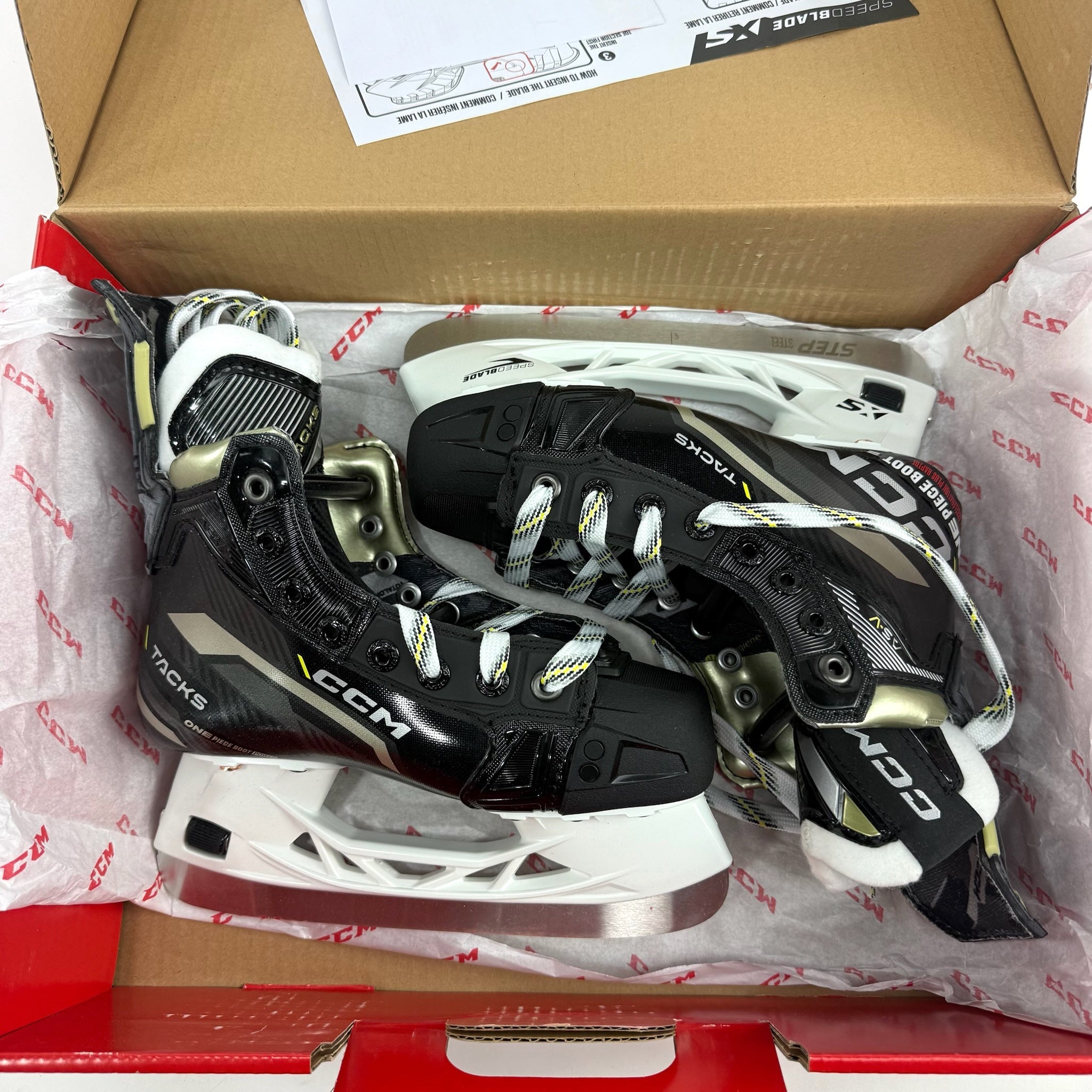 Brand New CCM Super Tacks AS-V Skates | Junior Size 1.5 Regular - #J727 - Top Flight Hockey