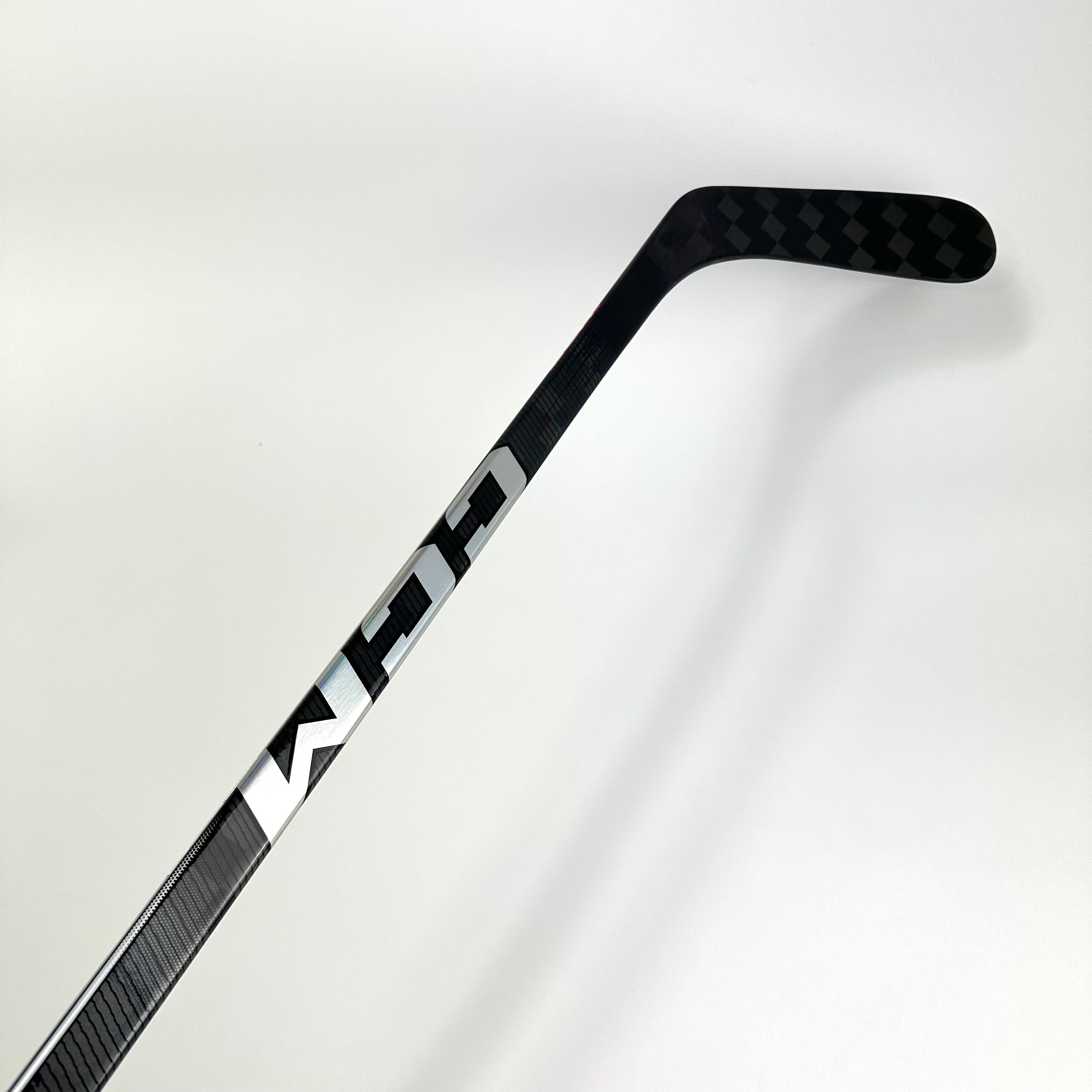 New Right Chrome CCM Jetspeed FT6 Pro | 85 Flex P90 Curve Grip | Timmins L195