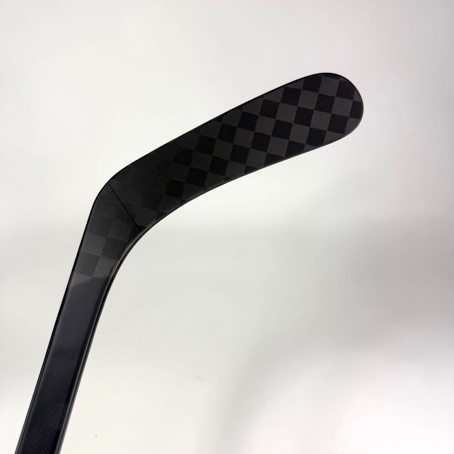 New Right Red CCM Jetspeed FT8 Pro | 90 Flex P92 Curve Grip | Morrow | J479 - Top Flight Hockey